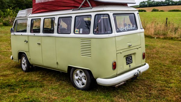 1972 Volkswagen T2 Baywindow Fleetline Campervan For Sale (picture :index of 93)