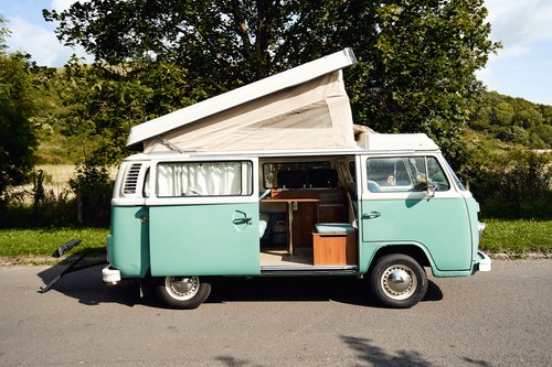 1977 Volkswagen Type 2 Bay Window Westfalia Campervan à venda (imagem 37 de 215)