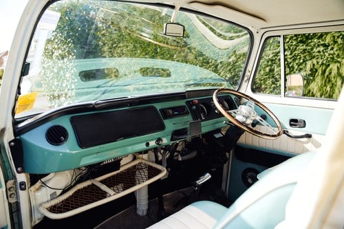 1977 Volkswagen Type 2 Bay Window Westfalia Campervan à venda (imagem 142 de 215)