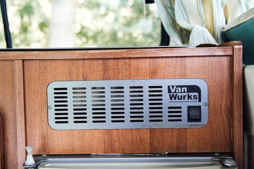 1977 Volkswagen Type 2 Bay Window Westfalia Campervan à venda (imagem 81 de 215)