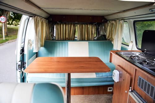 1977 Volkswagen Type 2 Bay Window Westfalia Campervan à venda (imagem 113 de 215)