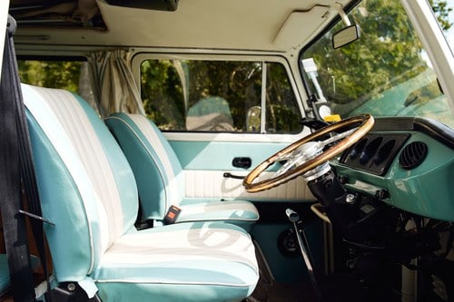 1977 Volkswagen Type 2 Bay Window Westfalia Campervan à venda (imagem 54 de 215)