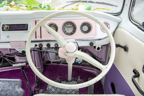 1971 Volkswagen T2 ‘Bay Window’ Camper For Sale (picture 23 of 136)