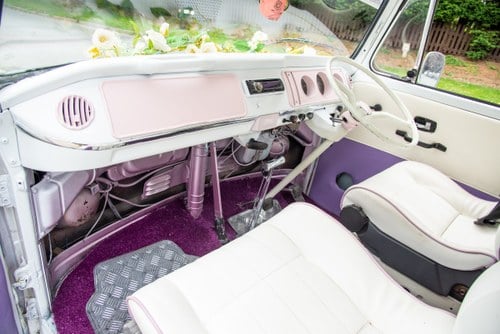 1971 Volkswagen T2 ‘Bay Window’ Camper For Sale (picture 27 of 136)