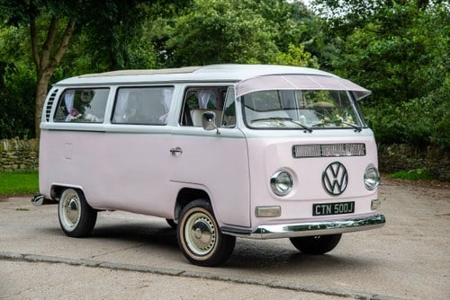 1971 Volkswagen T2 ‘Bay Window’ Camper For Sale (picture 1 of 136)