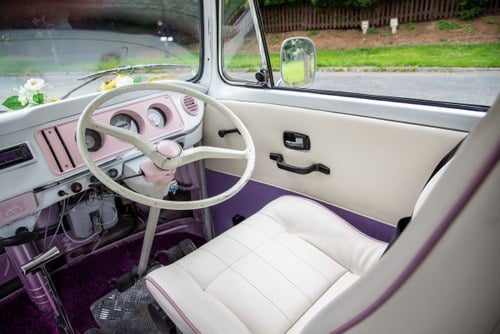 1971 Volkswagen T2 ‘Bay Window’ Camper For Sale (picture 28 of 136)