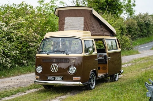 1971 Volkswagen Type 2 Bay Window Camper Conversion zum Verkauf (Bild 10 von 115)