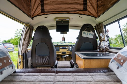 1971 Volkswagen Type 2 Bay Window Camper Conversion zum Verkauf (Bild 61 von 115)