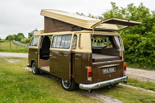 1971 Volkswagen Type 2 Bay Window Camper Conversion zum Verkauf (Bild 58 von 115)