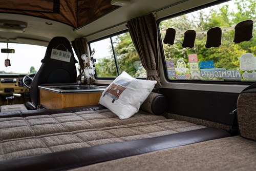 1971 Volkswagen Type 2 Bay Window Camper Conversion zum Verkauf (Bild 60 von 115)