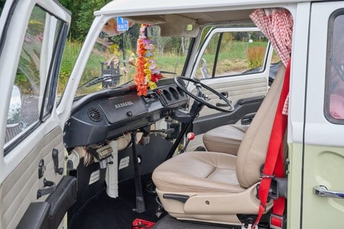 1972 Volkswagen T2 Baywindow Danbury Camper In vendita (immagine 55 di 205)