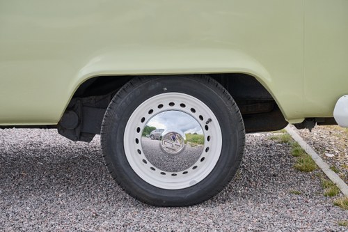 1972 Volkswagen T2 Baywindow Danbury Camper In vendita (immagine 33 di 205)