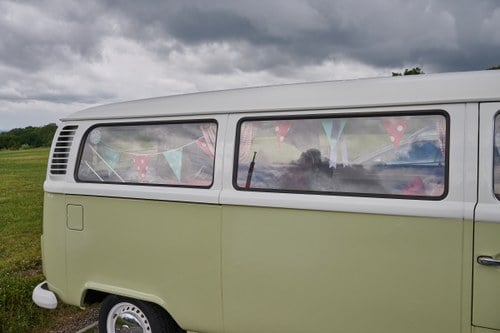 1972 Volkswagen T2 Baywindow Danbury Camper In vendita (immagine 144 di 205)