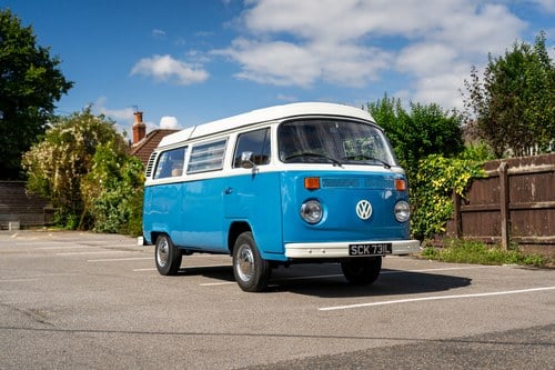 1972 Volkswagen T2 Bay Window Campervan En venta (imagen 1 de 140)