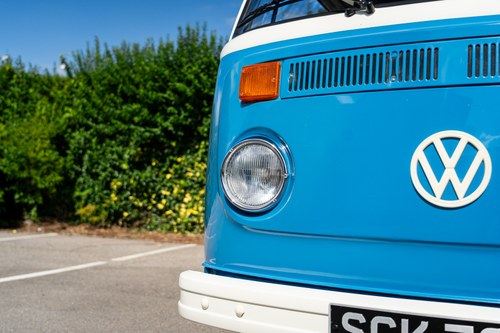 1972 Volkswagen T2 Bay Window Campervan En venta (imagen 98 de 140)