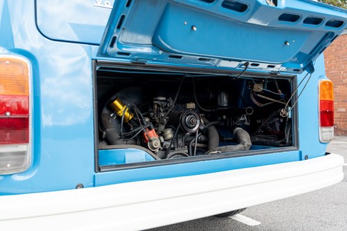 1972 Volkswagen T2 Bay Window Campervan En venta (imagen 118 de 140)