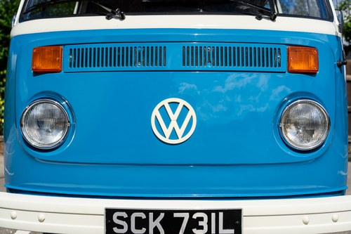 1972 Volkswagen T2 Bay Window Campervan En venta (imagen 100 de 140)