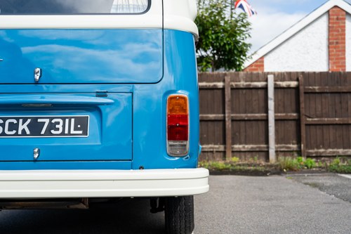 1972 Volkswagen T2 Bay Window Campervan En venta (imagen 82 de 140)
