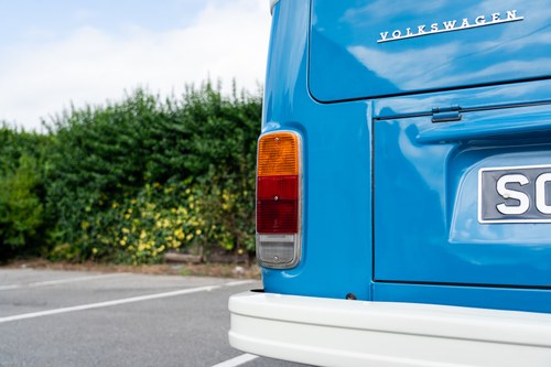 1972 Volkswagen T2 Bay Window Campervan En venta (imagen 86 de 140)
