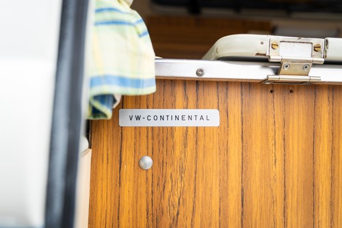 1972 Volkswagen T2 Bay Window Campervan En venta (imagen 52 de 140)