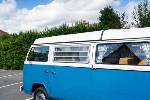 1972 Volkswagen T2 Bay Window Campervan En venta (imagen 114 de 140)