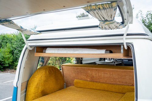 1972 Volkswagen T2 Bay Window Campervan En venta (imagen 78 de 140)
