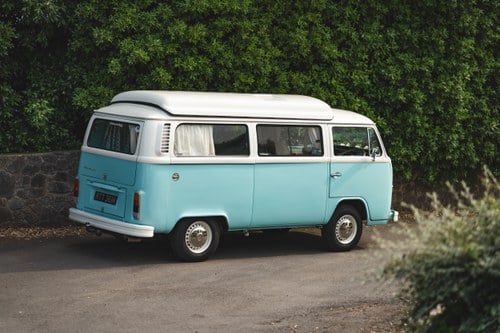 1973 Volkswagen T2 "Late Bay" Camper à vendre (picture 10 of 129)