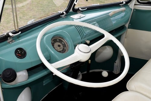 1965 Volkswagen Type 2 Splitscreen Campervan In vendita (immagine 34 di 163)