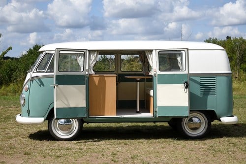 1965 Volkswagen Type 2 Splitscreen Campervan In vendita (immagine 29 di 163)