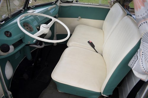 1965 Volkswagen Type 2 Splitscreen Campervan In vendita (immagine 32 di 163)