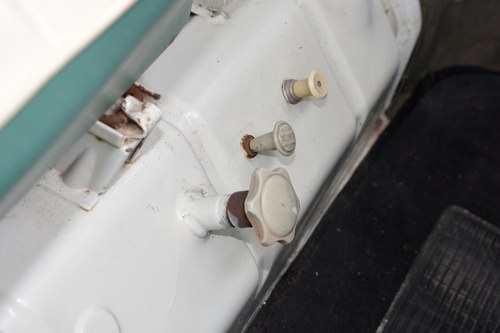 1965 Volkswagen Type 2 Splitscreen Campervan In vendita (immagine 53 di 163)