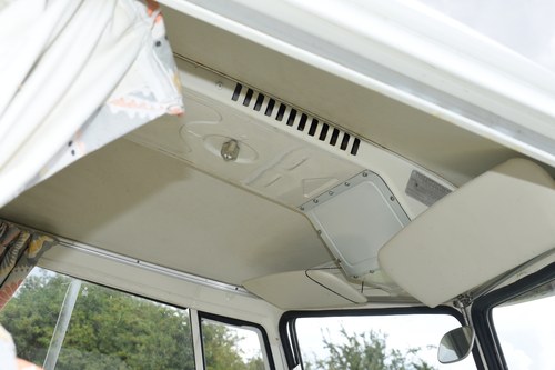 1965 Volkswagen Type 2 Splitscreen Campervan In vendita (immagine 50 di 163)