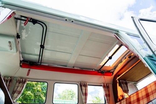 1965 Volkswagen T1 Splitscreen Canterbury Pitt Campervan In vendita (immagine 64 di 129)
