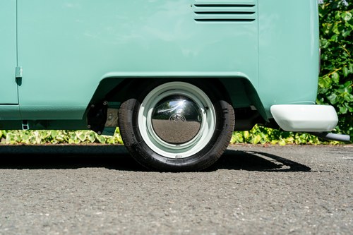 1965 Volkswagen T1 Splitscreen Canterbury Pitt Campervan In vendita (immagine 14 di 129)