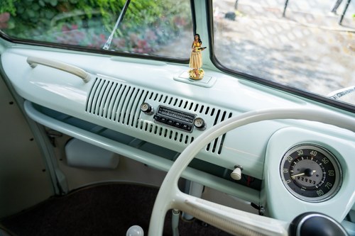 1965 Volkswagen T1 Splitscreen Canterbury Pitt Campervan In vendita (immagine 18 di 129)