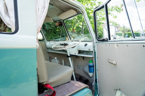 1965 Volkswagen T1 Splitscreen Canterbury Pitt Campervan In vendita (immagine 16 di 129)