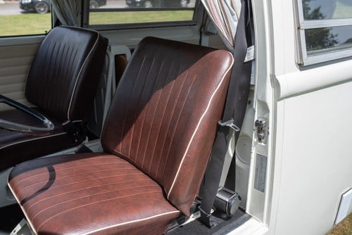 1973 Volkswagen T2 Westfalia Campervan En venta (imagen 56 de 191)