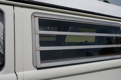 1973 Volkswagen T2 Westfalia Campervan En venta (imagen 156 de 191)