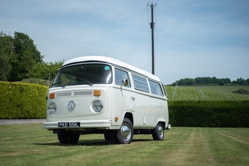 1973 Volkswagen T2 Westfalia Campervan En venta (imagen 2 de 191)