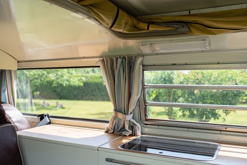 1973 Volkswagen T2 Westfalia Campervan En venta (imagen 66 de 191)