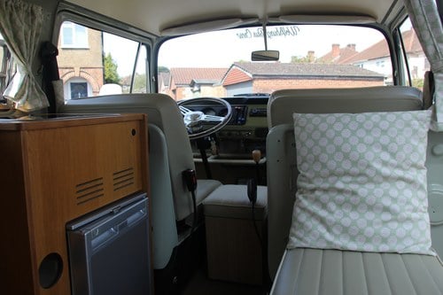 1971 Volkswagen T2 Baywindow Campervan à vendre (picture 44 of 131)