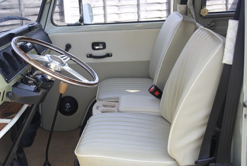 1971 Volkswagen T2 Baywindow Campervan à vendre (picture 51 of 131)