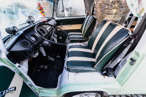 1972 Volkswagen T2 Bay Window Westfalia Camper LHD En venta (imagen 22 de 176)