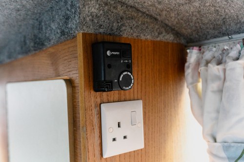 1972 Volkswagen T2 Bay Window Westfalia Camper LHD En venta (imagen 47 de 176)