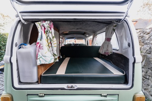 1972 Volkswagen T2 Bay Window Westfalia Camper LHD En venta (imagen 48 de 176)