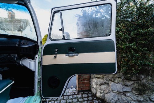 1972 Volkswagen T2 Bay Window Westfalia Camper LHD En venta (imagen 59 de 176)