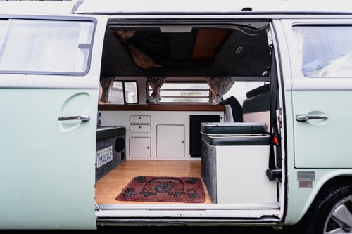 1972 Volkswagen T2 Bay Window Westfalia Camper LHD En venta (imagen 21 de 176)