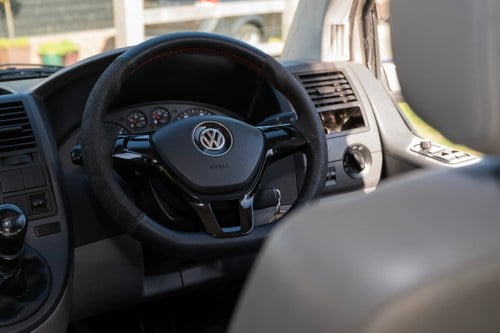 2007 Volkswagen T32 TDI LWB Window Van In vendita (immagine 15 di 103)