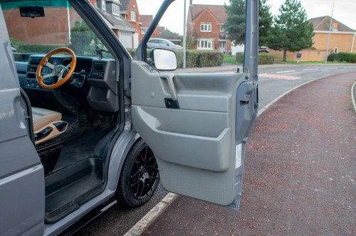 1995 Volkswagen T4 LWB 2.5 TDI In vendita (immagine 23 di 84)