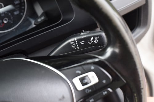 2017 Volkswagen Transporter T28 Highline Tdi BMT à vendre (picture 38 of 155)